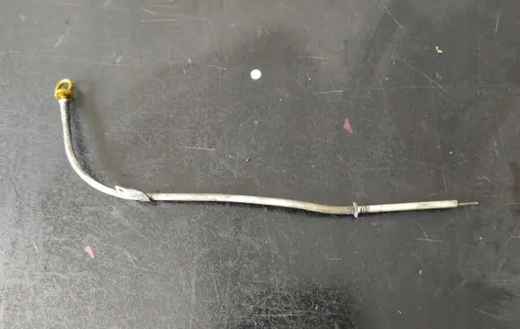 Suzuki Ignis Oil level dip stick 