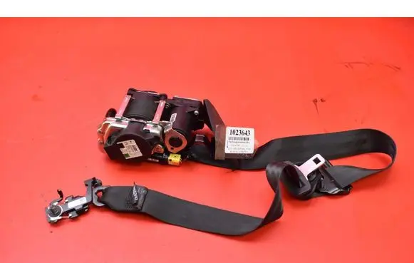 Volvo S90, V90 Front seatbelt 39835347