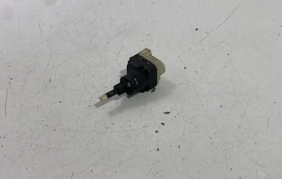 Audi Q7 4L Brake pedal sensor switch 1K2945511