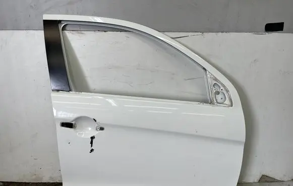 Mitsubishi ASX Front door 5700B534