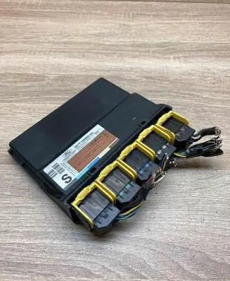 Ford Mondeo Mk III Comfort/convenience module 3S7T15K600SA 5WK48751B WITHPLUG