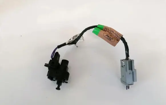 Ford Mondeo MK I Brake pedal sensor switch 93bb13480bb 93bb-13480-bb