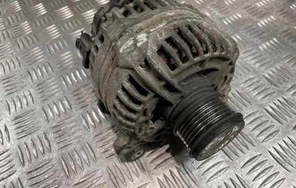 Seat Toledo II (1M) Generator/alternator 028903028E 0124515010