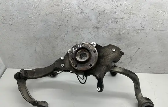 BMW X6 E71 Front wheel hub spindle knuckle 