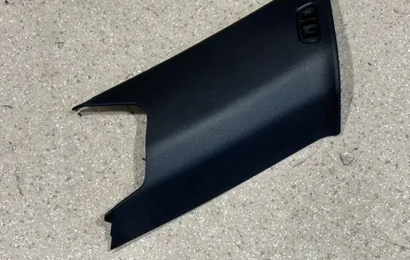 BMW 3 G20 G21 (C) pillar trim 7450008