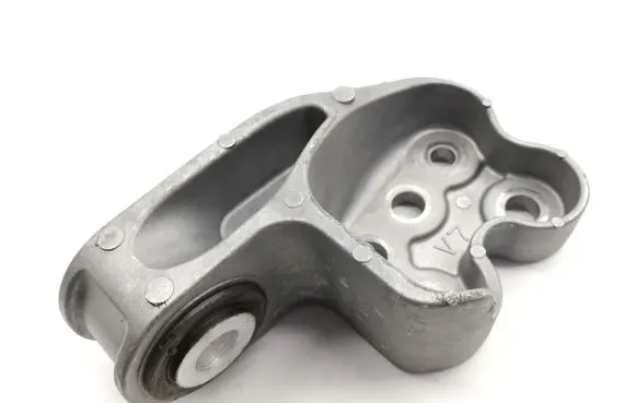 Toyota C-HR I Gearbox mount