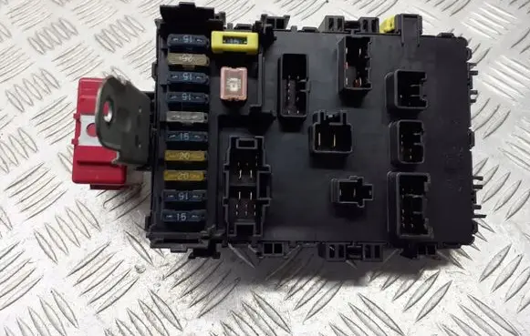 Suzuki Baleno EG Fuse box set 38590-60G21