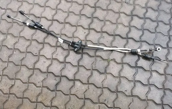 Volvo V40 Gear shift cable linkage 31367496