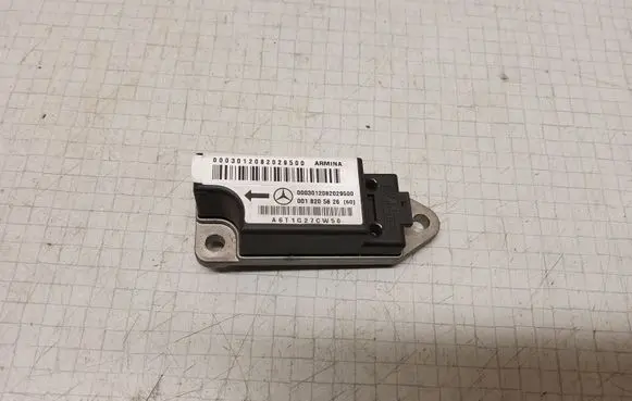 Mercedes-Benz E W210 Airbag deployment crash/impact sensor 0018205626
