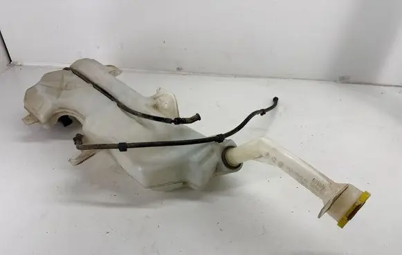 Chrysler Pacifica Windshield washer fluid reservoir/tank 68229314AC 68125516AA 68321436AA