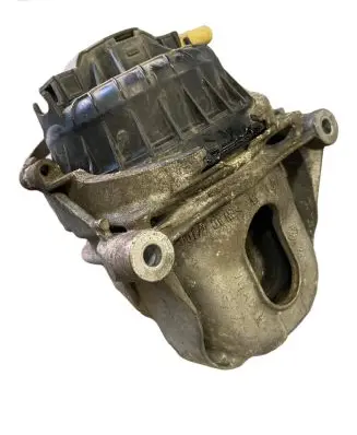 Audi Q7 4M Engine mount bracket 782215147918