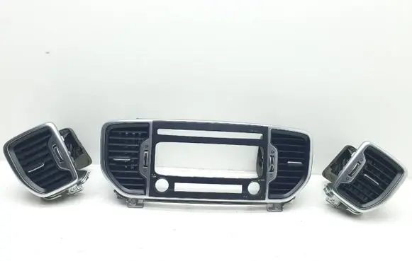 KIA Sportage Dash center air vent grill