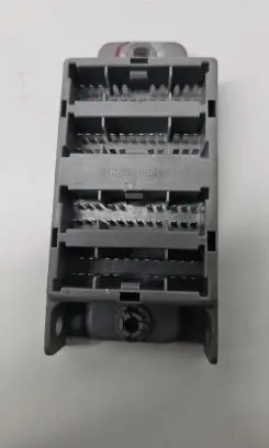 KIA Sorento Fuse module