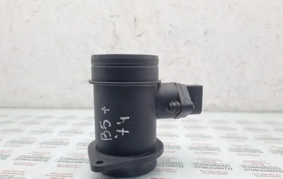 Volkswagen PASSAT B5.5 Mass air flow meter 0986284001