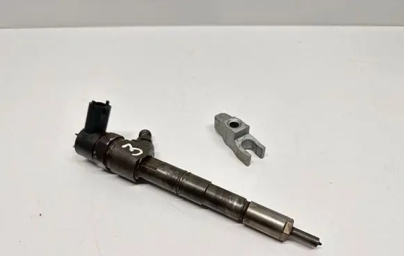 Fuel injector