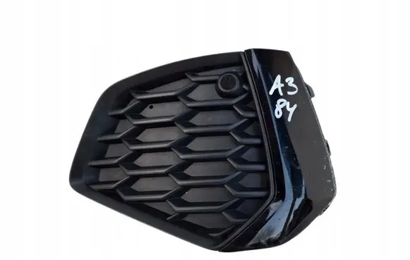 Audi A3 8Y Front grill 8Y0807681C