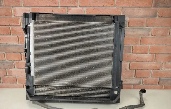 BMW X5 E70 Radiator set 7576304 7576305 7576273