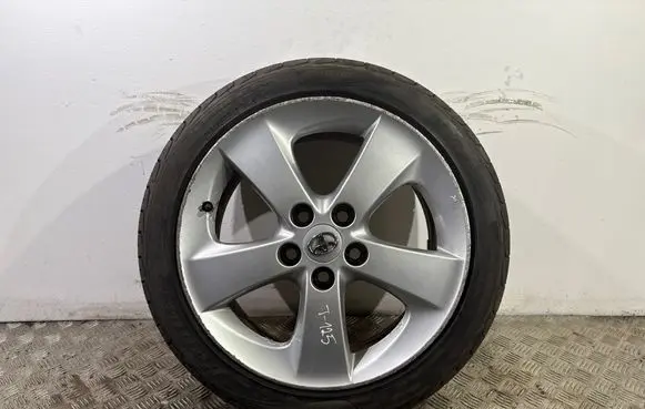 Toyota Auris 150 R17 alloy rim 4261102300