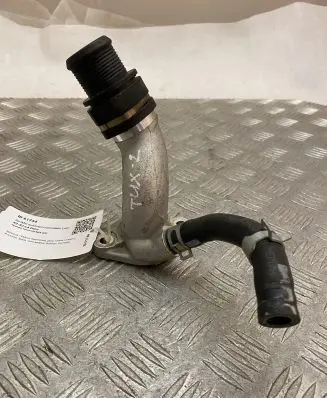 Engine coolant pipe/hose