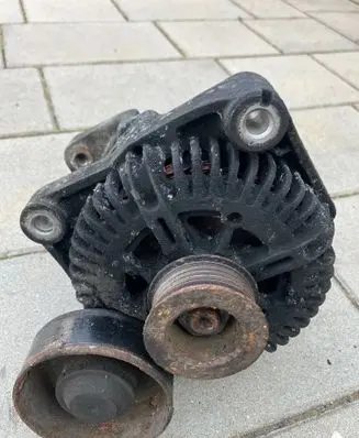 BMW 5 E60 E61 Generator/alternator 7797521 S42AN06