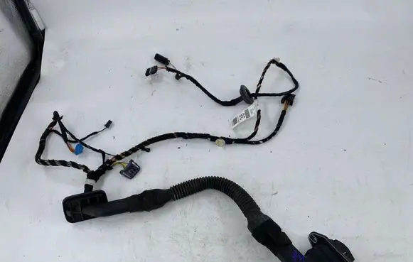 Mercedes-Benz GL X164 Rear door wiring loom 749455238 981579104 13545238