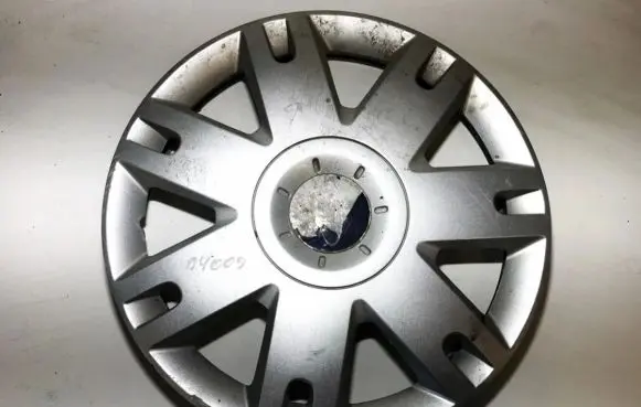 Ford Fiesta R15 wheel hub/cap/trim 2n111130cb 2n11-1130-cb