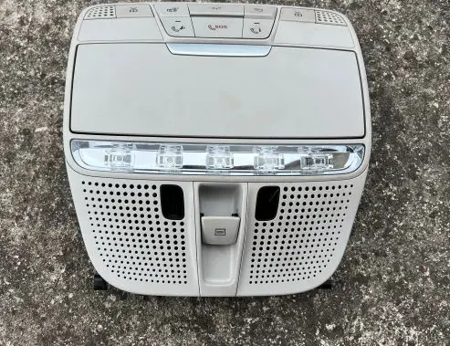Mercedes-Benz C AMG W205 Front seat light A0008275323