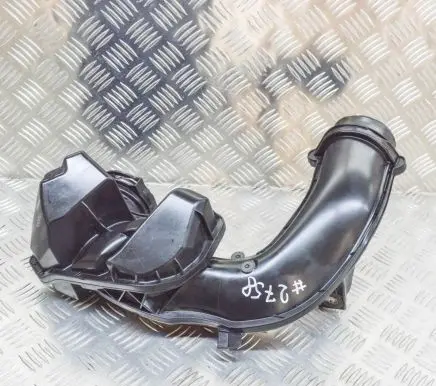 Volvo S90, V90 Air intake duct part 31370120