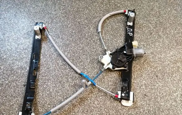 Ford B-MAX Front door window regulator with motor AV11R23200BH AV1114553L4