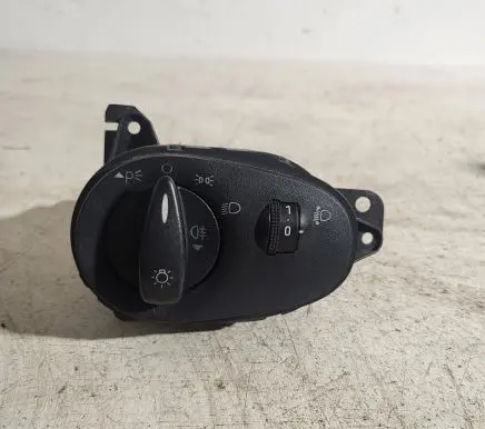 Ford Focus Light switch 98AG13A024CE 981016A 04052520