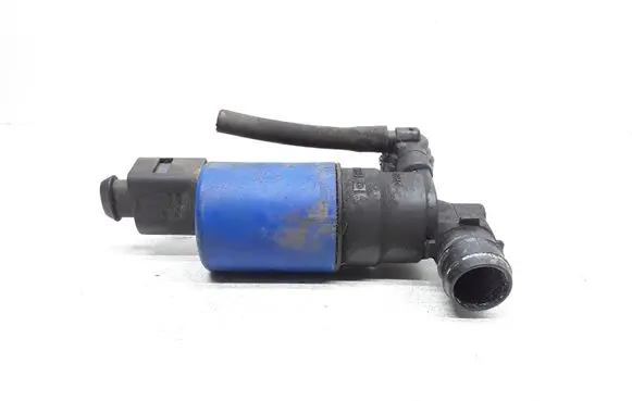 Volvo V60 Windscreen/windshield washer pump AV6113KO82AA