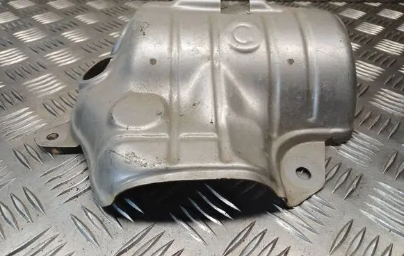 Toyota Yaris Heat shield in engine bay 