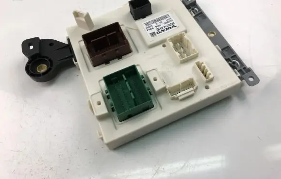 Volvo XC40 Central body control module 32320214AA