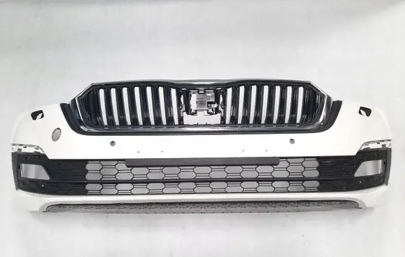 Skoda Superb B5 (3U) Front bumper 5E3807221