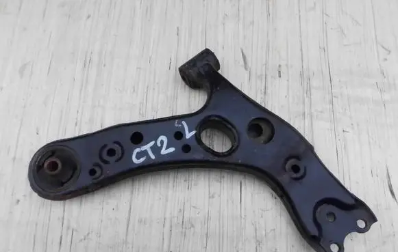 Lexus CT 200H Front control arm 65566556