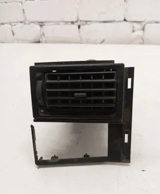 Volkswagen Transporter - Caravelle T4 Dashboard side air vent grill/cover trim 701819721A