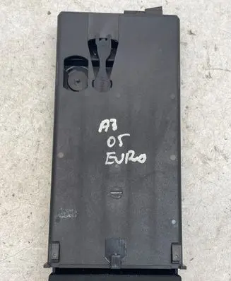 Audi A3 S3 8P Dashboard storage box/compartment 8P0941561G