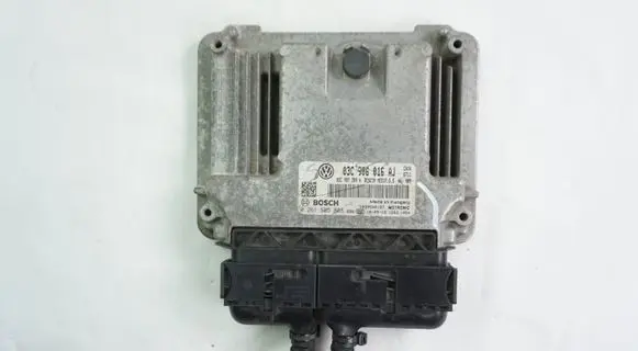 Volkswagen Golf V Engine control unit/module 03C906016AJ 0261S05808