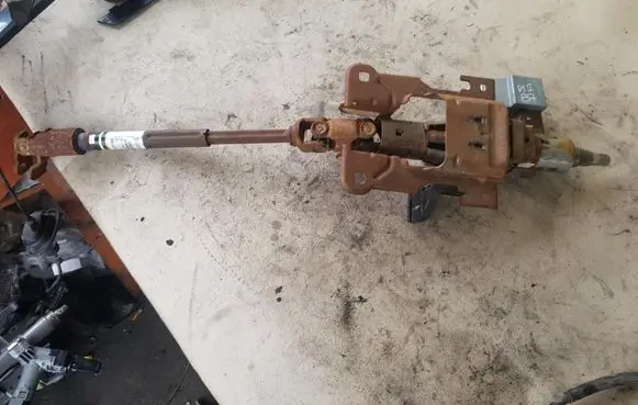 Citroen DS5 Steering wheel axle