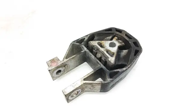 Volvo V40 Engine mount bracket AV616P037AC C793Z5317