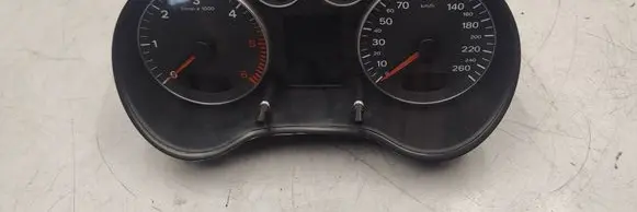 Audi A3 S3 8P Speedometer (instrument cluster) 8P0920930R