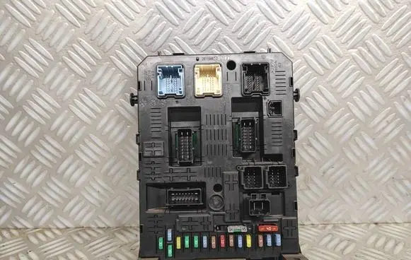 Citroen Berlingo Comfort/convenience module 966405878001 BSI04EV0 0170508