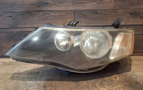Mitsubishi Outlander Headlight/headlamp
