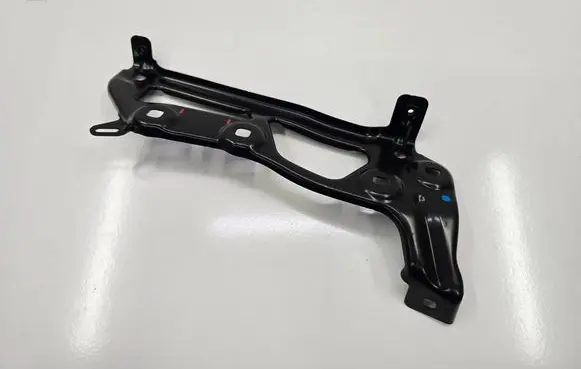 BMW X1 U11 Fender mounting bracket 9883409