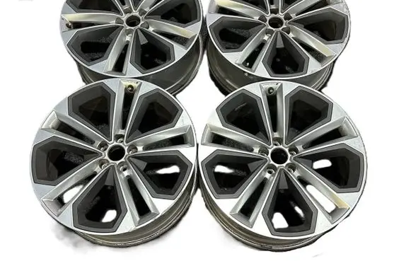 Audi Q5 SQ5 R21 alloy rim 80A601025AS