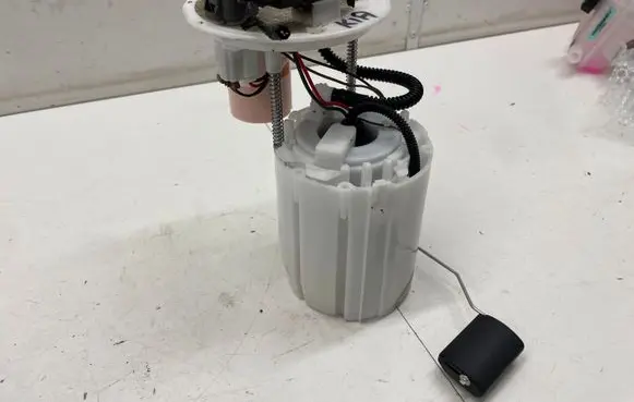 KIA Xceed In-tank fuel pump 31110CR000