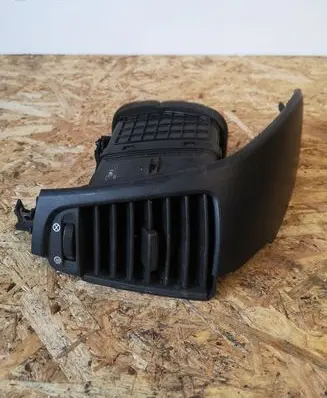 KIA Sorento Dashboard side air vent grill/cover trim 974303E500