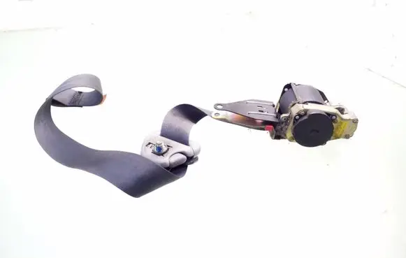 Mitsubishi Colt Front seatbelt BAMPT10518 C7061 C7152T6401