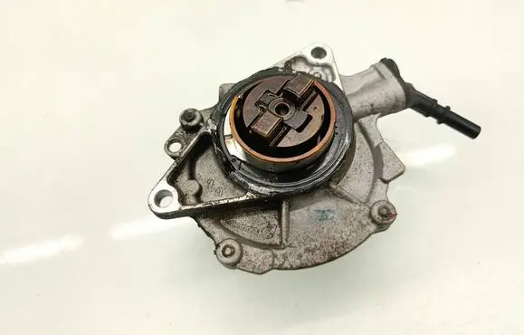 Citroen C3 Vacuum pump 