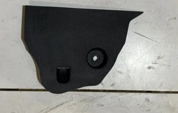 Ford Mustang VI Fuse box cover GR3B63020C62